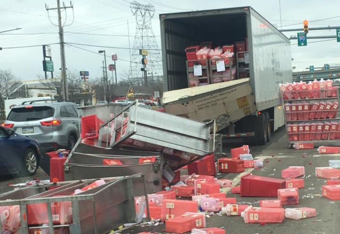 Clinical waste spills out into traffic, Pennsylvania 2019